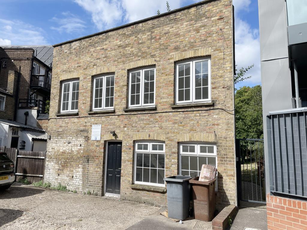 Lot: 113 - VACANT TWO STOREY BUILDING - Main image of outside of building from ground level